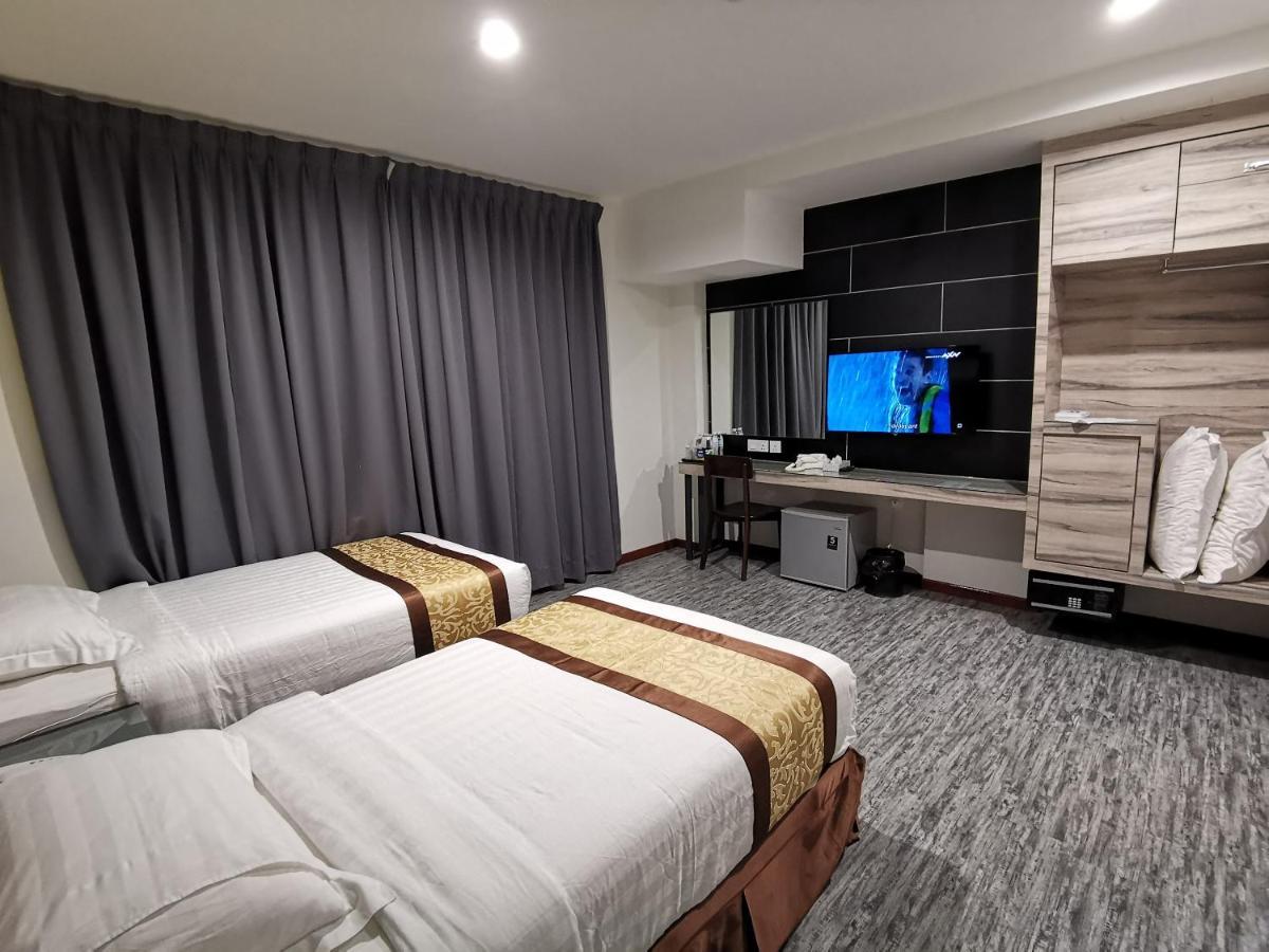 Meriton Inn Куантан Экстерьер фото