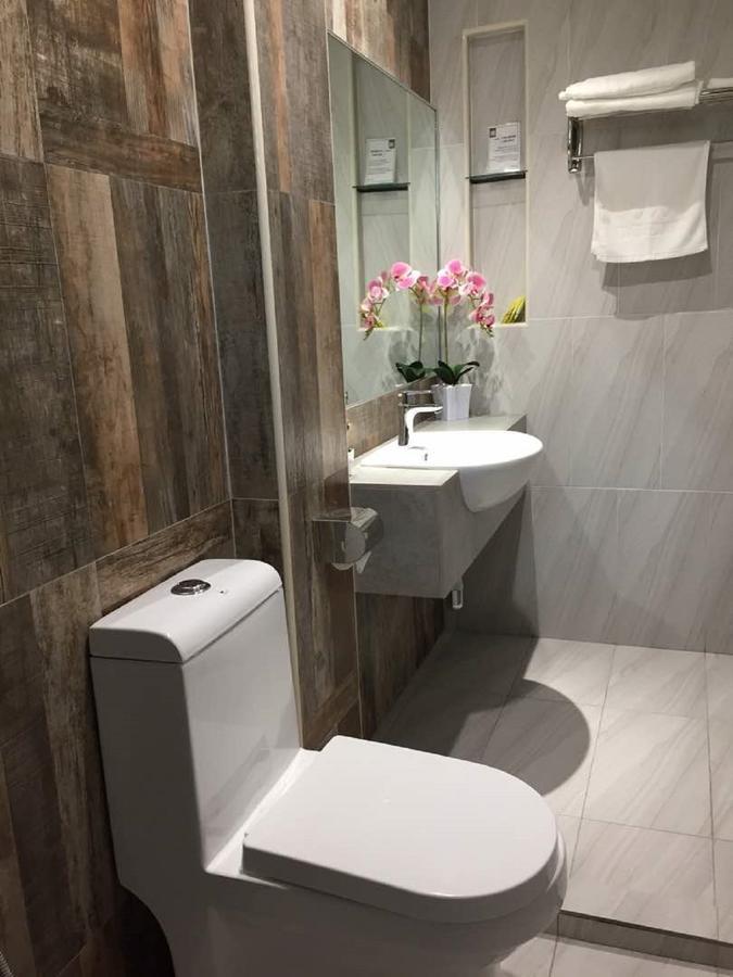 Meriton Inn Куантан Экстерьер фото